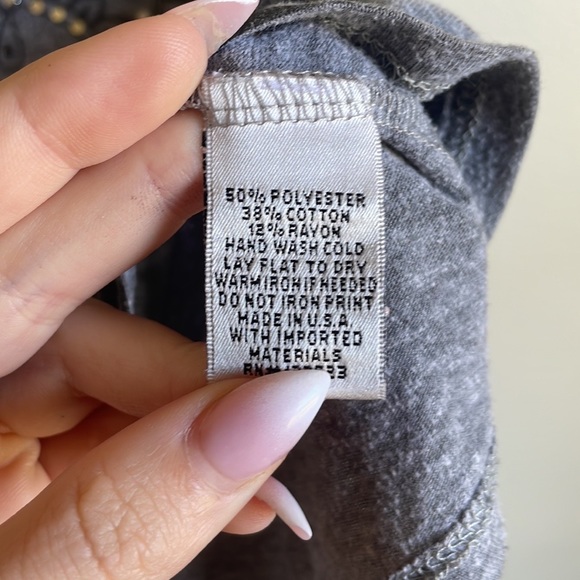 Title Unknown Cropped Meditating Elephant Muscle T-Shirt - Picture 7 of 9